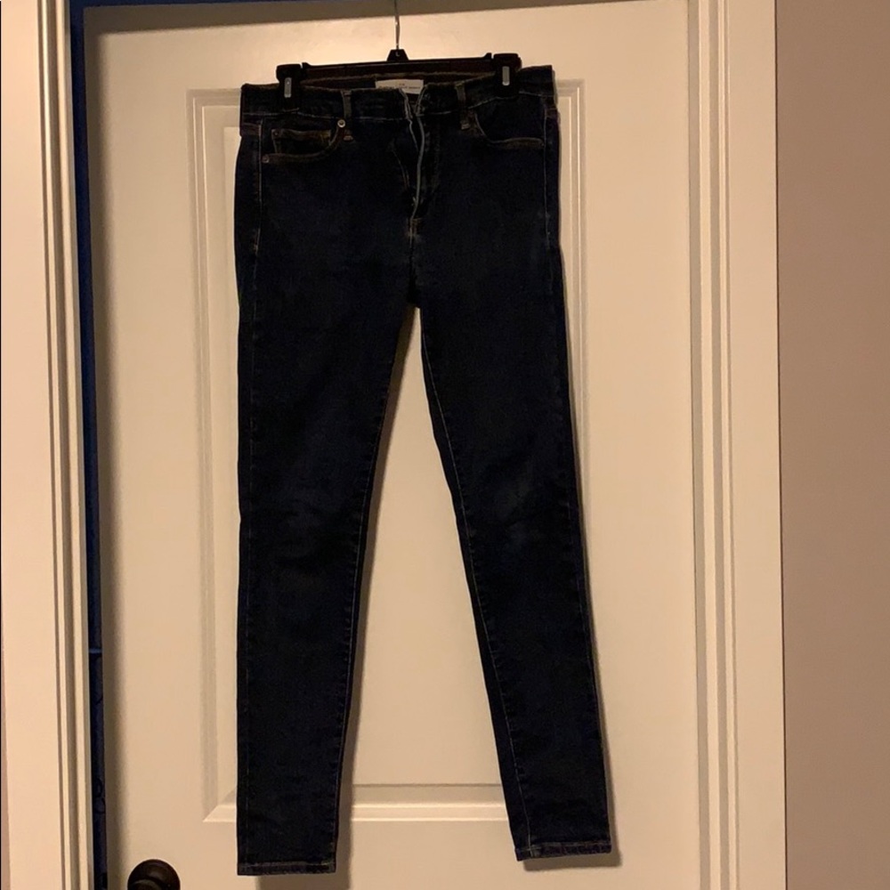 Gap dark wash skinny jeans